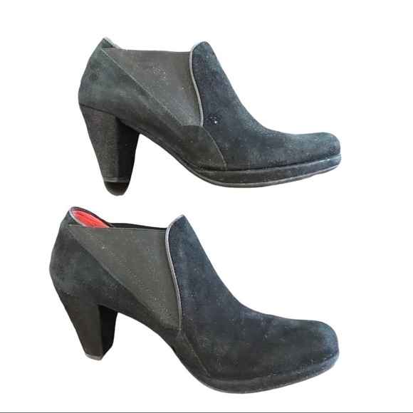 Pas de Rouge Microfiber Suede Slip On Ankle Boots - Picture 3 of 16